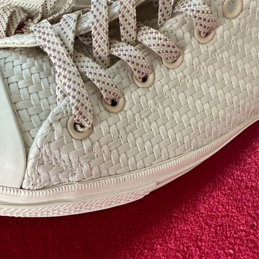 Ivory converse - Picture 5 of 9